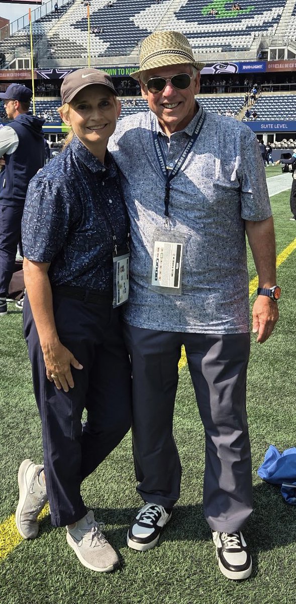 Boys_Vox's tweet photo. Shoutout to my buddy Ajay Patel and Uncorp Wear for designing and making polos and quarter zips special for our @dallascowboys radio network crew. #lovethem https://t.co/QRNMWt5afe