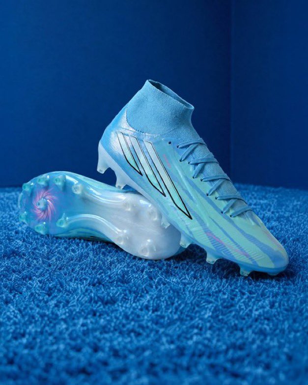 bcapparel's tweet photo. Trinity Rodman debuted her new adidas F50 Sparkfusion soccer cleat inspired by her 2024 Avatar Halloween costume ⚽️💙 https://t.co/cWQMOEEW7J