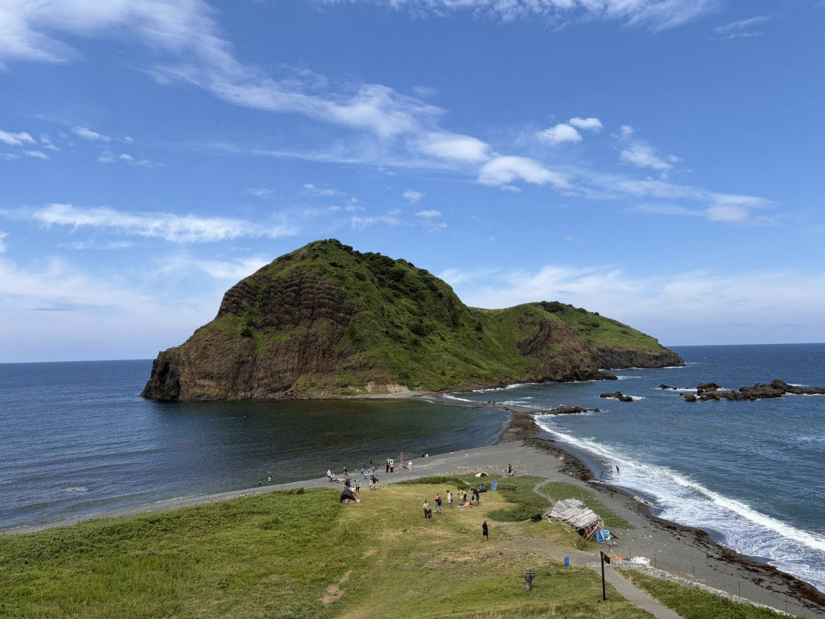 tecot_ceo's tweet photo. 家族旅行で、佐渡→糸魚川→上越妙高→志賀高原→草津→富岡を巡ってきました〜
佐渡は海がきれいで最高でした😆
（佐渡の余剰少しあります。手に入りにくいカードとの交換ができたら嬉しいです）
#佐渡　#マンホールカード https://t.co/xfrLa0dYfZ