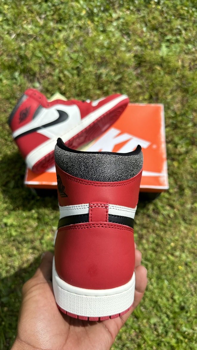 DanieldKicks's tweet photo. Dm with your shoe size now https://t.co/9YLlbGbVEZ