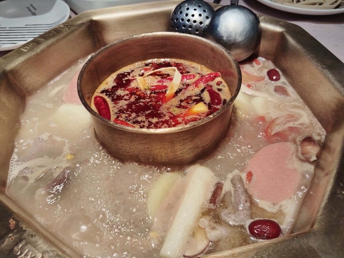 zi_feng8616's tweet photo. 这顿火锅吃得我美美的、饱饱的。 https://t.co/VABDzgtE0s