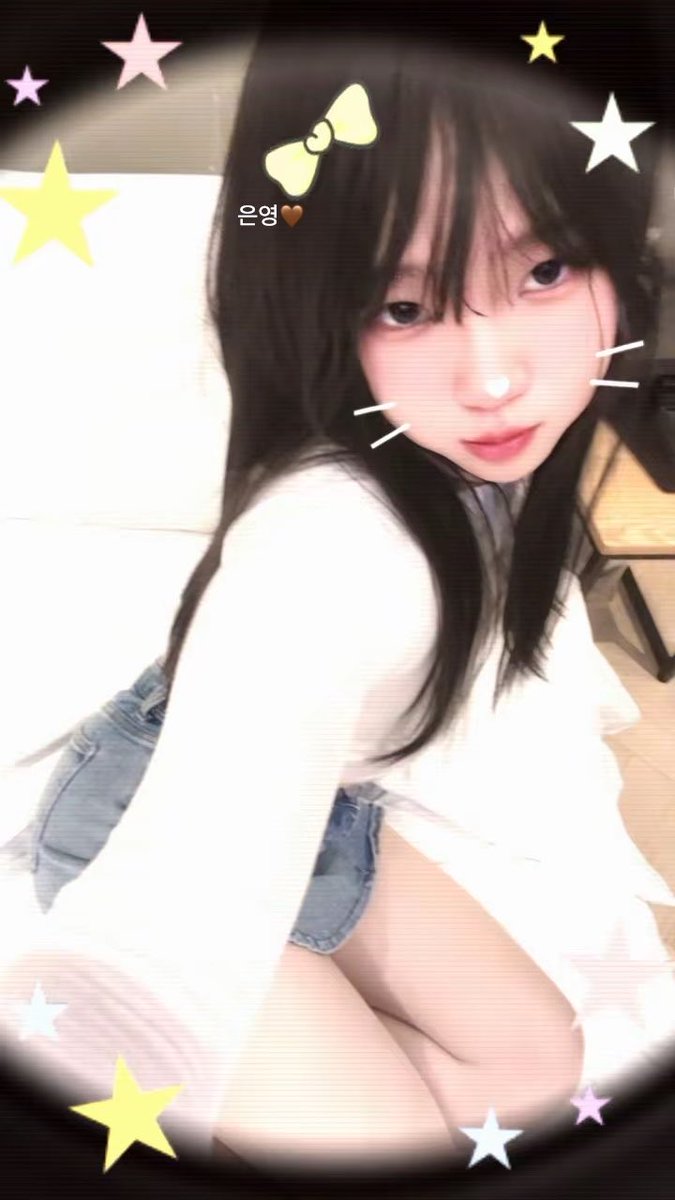 bbdcjj's tweet photo. 청치마 아니구 청반바지에여😝🤎
#여장 #cd #보추 #男の娘 https://t.co/TFlZLnOjyw