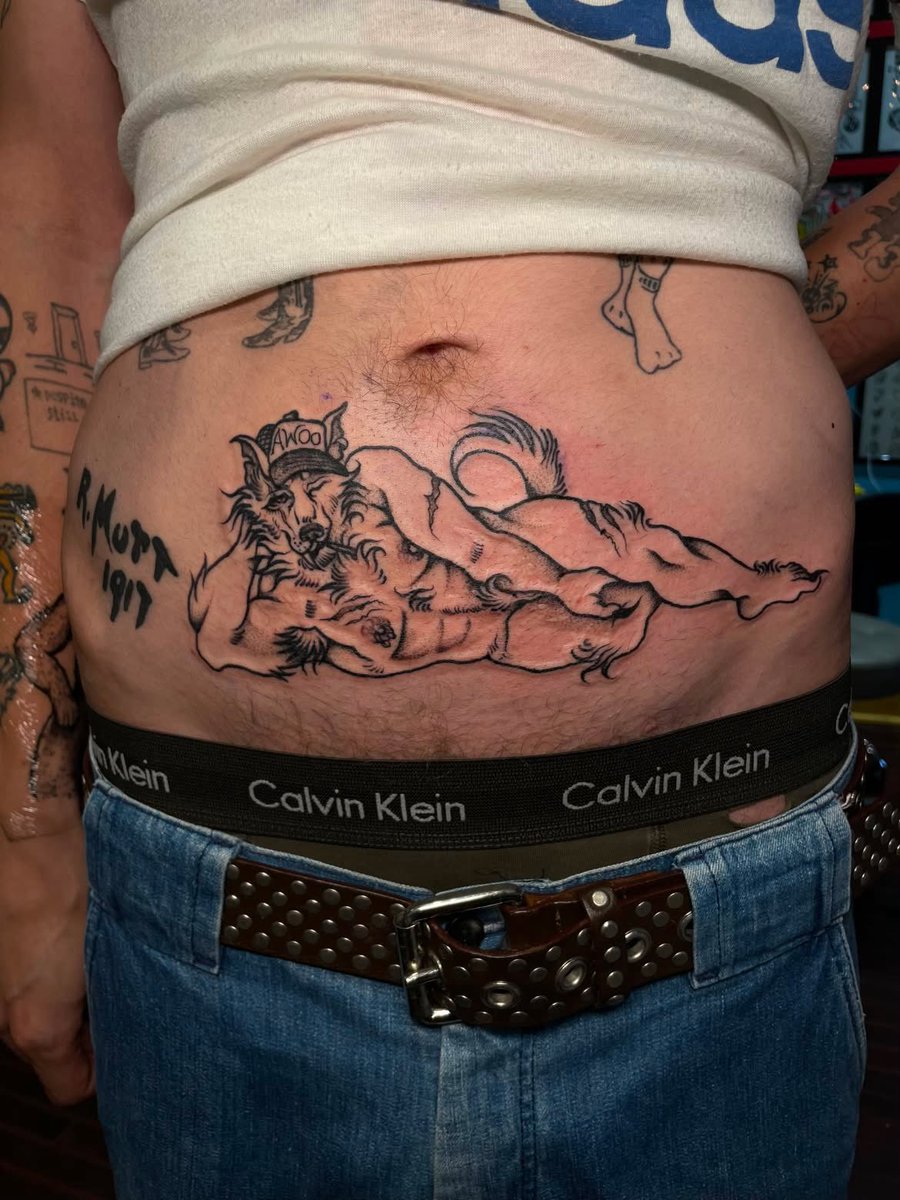 GrossBlehh's tweet photo. Awroooo~ some new ink for this hound https://t.co/h0n0S2qS7r