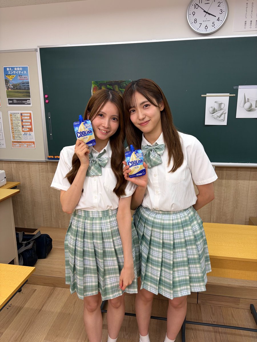 lotte_coolish's tweet photo. 制服衣装もお似合いな水島さんと下尾さんのツーショット！
8/19(水)から公開されるショートドラマ、どんなストーリーなのかお楽しみに！

#好きishクーリッシュ https://t.co/tzOx7DacpC