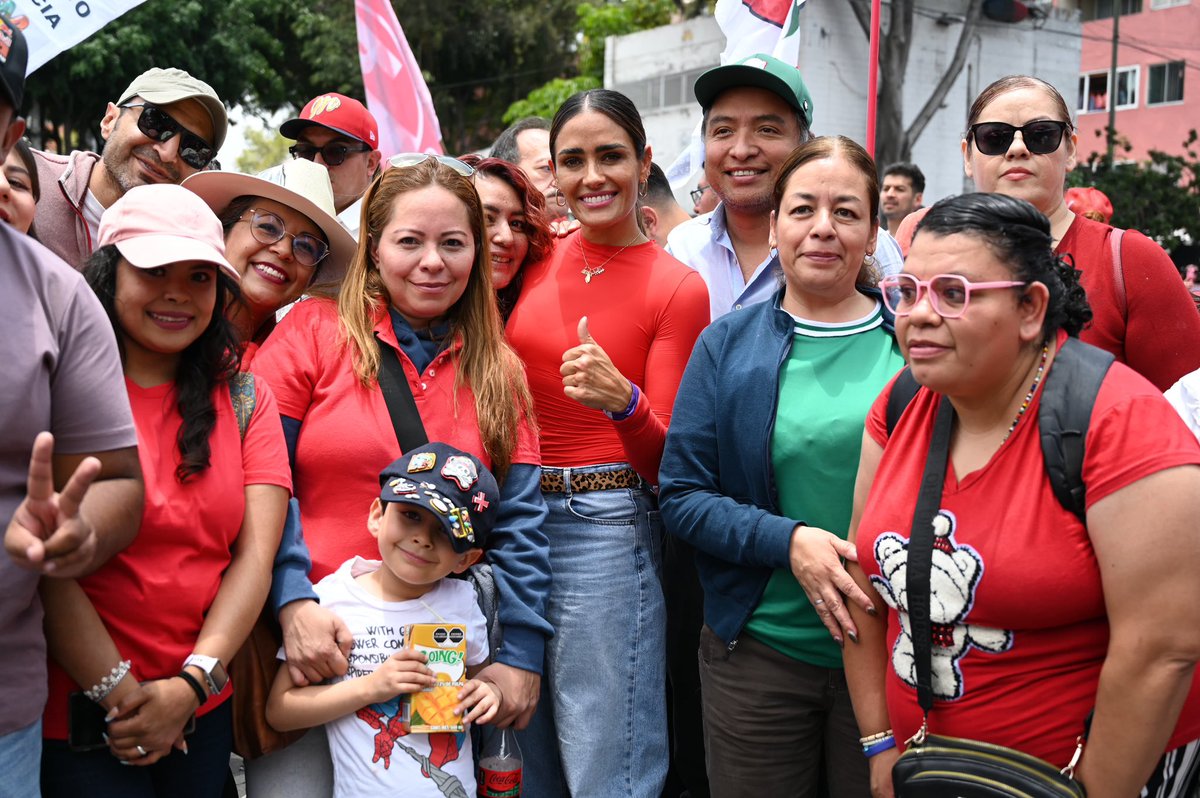 AlessandraRdlv's tweet photo. Aquí cabemos todos ❤️‍🔥 vamos juntas y juntos, en Cuauhtémoc no tienen lugar los narco candidatos. https://t.co/6BVjcL1uVV