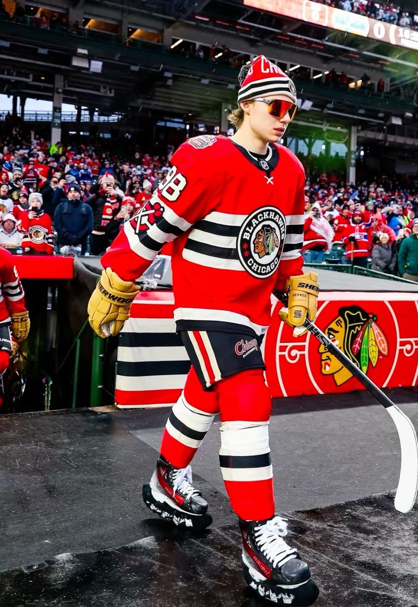 bedsysos's tweet photo. i miss the winter classic https://t.co/iozfOLi2w6