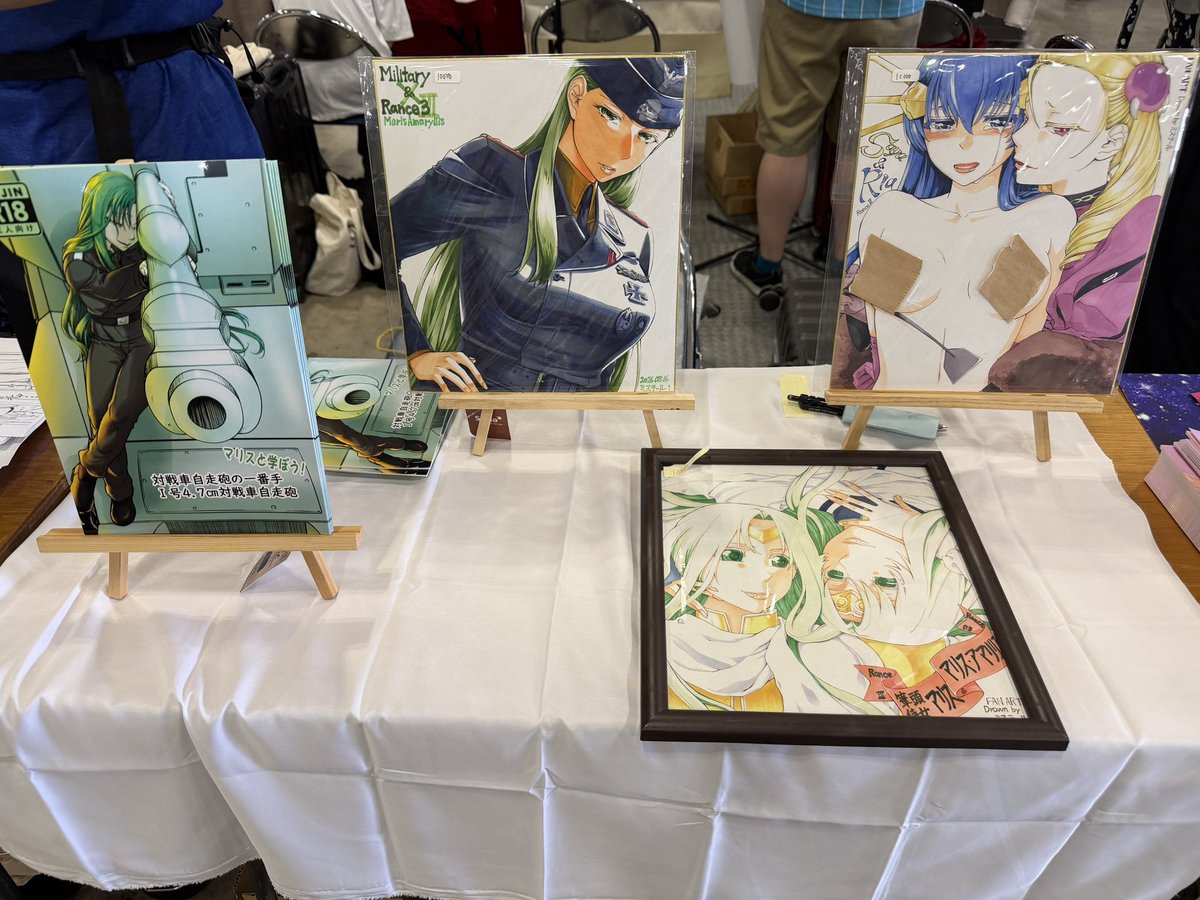 altkb43's tweet photo. 新刊は500円。
B5、20P オフセット本です。
前半は写真と性能・仕様等解説（文章）、後半に脈絡なくおエロのマンガが4Pあることが今判明した。

現地からは以上です https://t.co/pgMP19XJyp