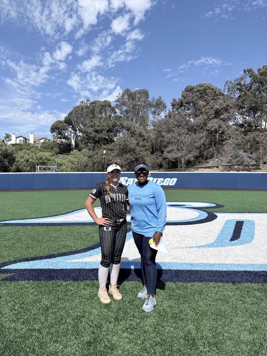MadiH_2029's tweet photo. Great opportunity today at the USD Camp! Thank you @CoachMJKnighten and @_shayknighten for a great time! I loved all of your feedback and I learned so much from you today! Go Toreros! π©΅ #2029grad #middleinfield #softballcamp #usdsoftball #universalfastpitch https://t.co/1ScLShajEC