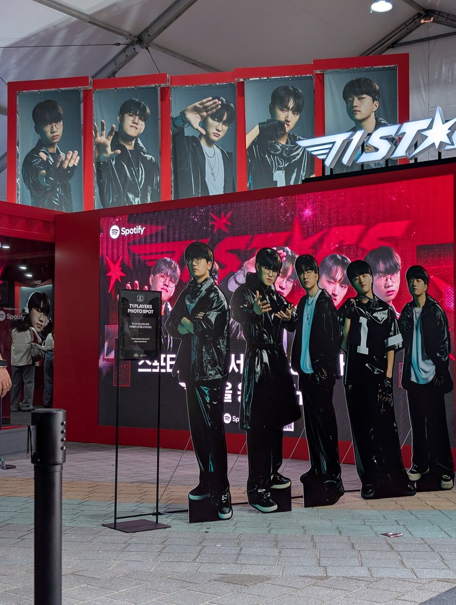 hanamaki963's tweet photo. #spotifyxT1 #Spotify @spotifykr
โจ๐โจ https://t.co/2keIuNOwC6