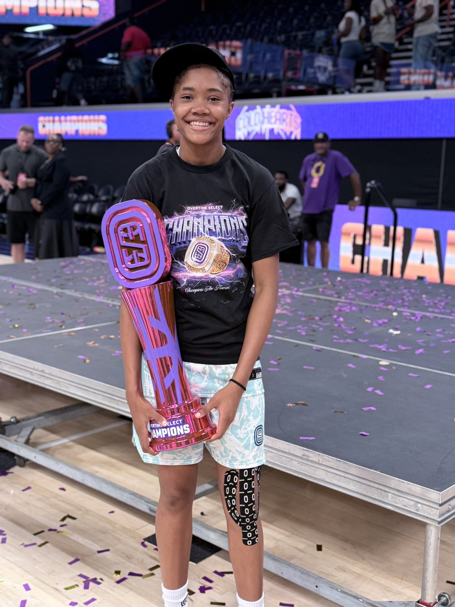 kristenw_2029's tweet photo. First year…@overtime Select Champs!!!
This is not just a team but a sisterhood!!
🥶🩵 https://t.co/QrOZuy5jgL