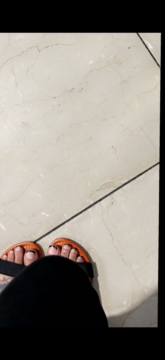 pediluscious's tweet photo. I know you want a lil taste 👣 #feetworshi̇p #footfetısh https://t.co/01AAtBCCqw