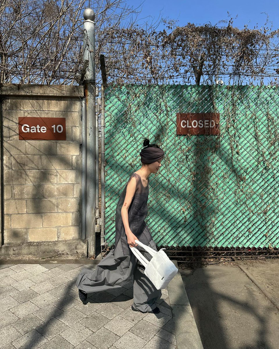 sarmientojesus's tweet photo. Greetings from my side ✨ every small step matters, and you’re doing amazing. 🦋
lwGJm https://t.co/BeQzMsYjd1
