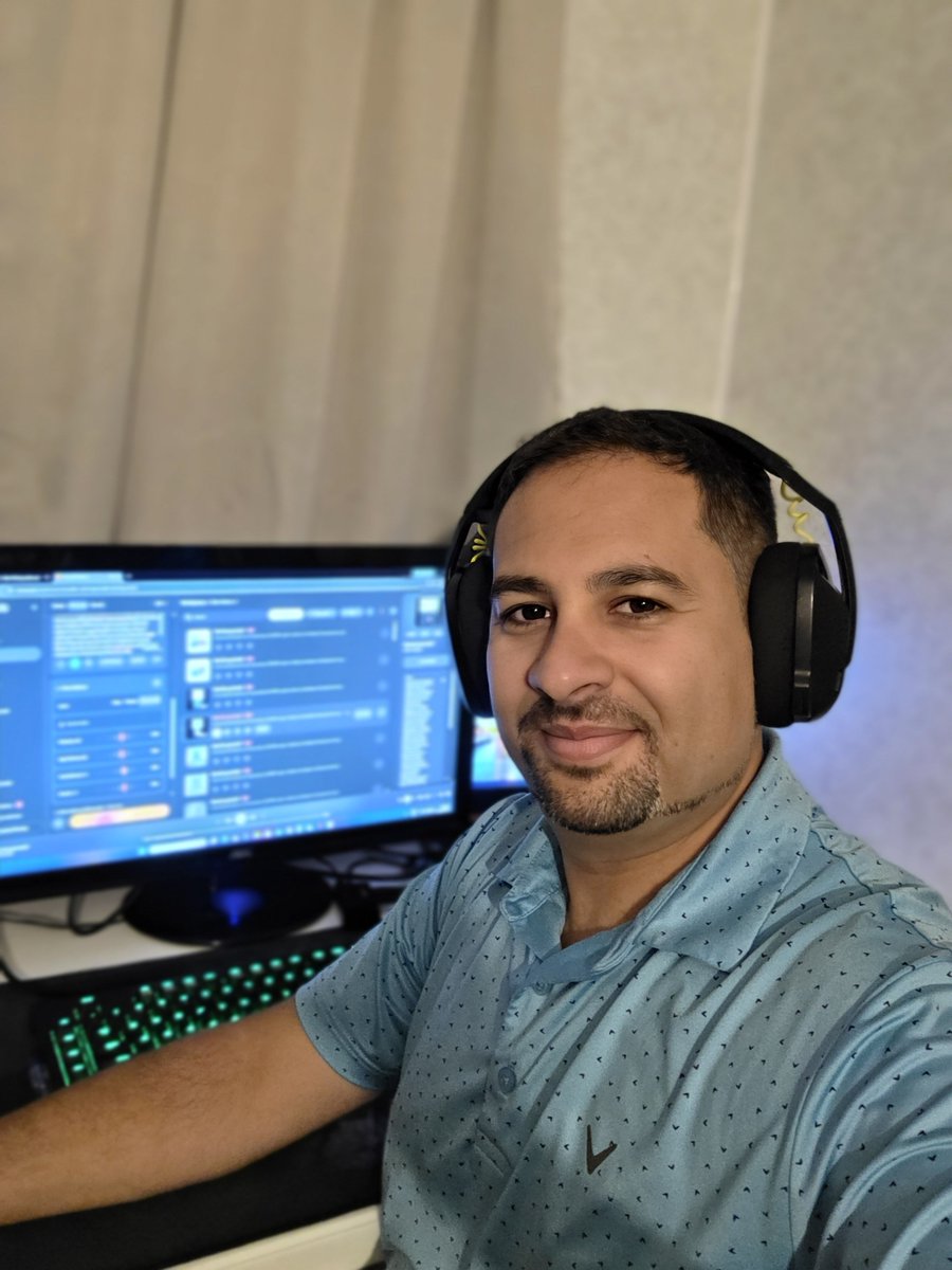 ModernCdn's tweet photo. Been hard at work building @PlayEcho_  today I worked on alot of the concept art and music. 

The music in this game will be absolutely epic. Excited to complete more to share.

But send the new game acc a follow for updates. https://t.co/ucwQVtPjta