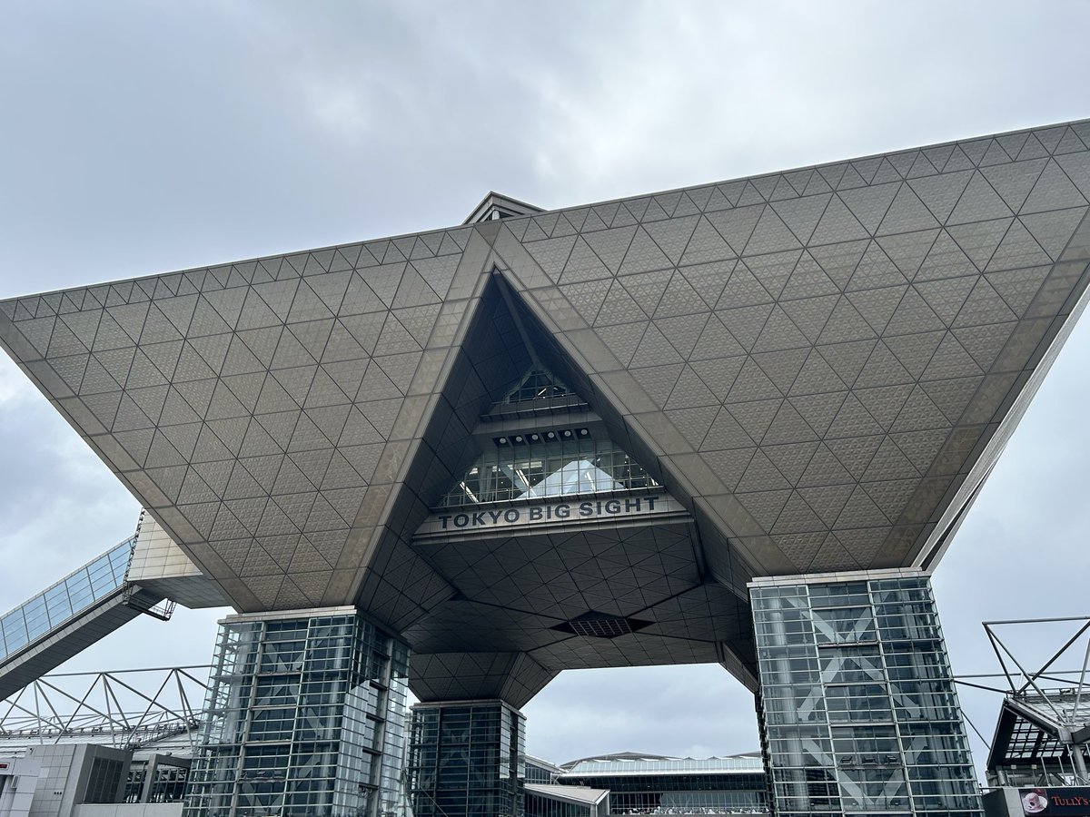 JadePhoto777's tweet photo. コミケ2日目！！ https://t.co/KapwLo8n74