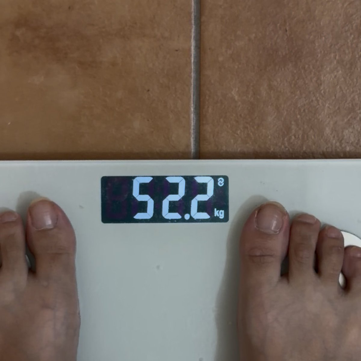 copi_diet's tweet photo. 8/16(日) 52.2kg
(今月最小値！) https://t.co/mX1Kqij8vn