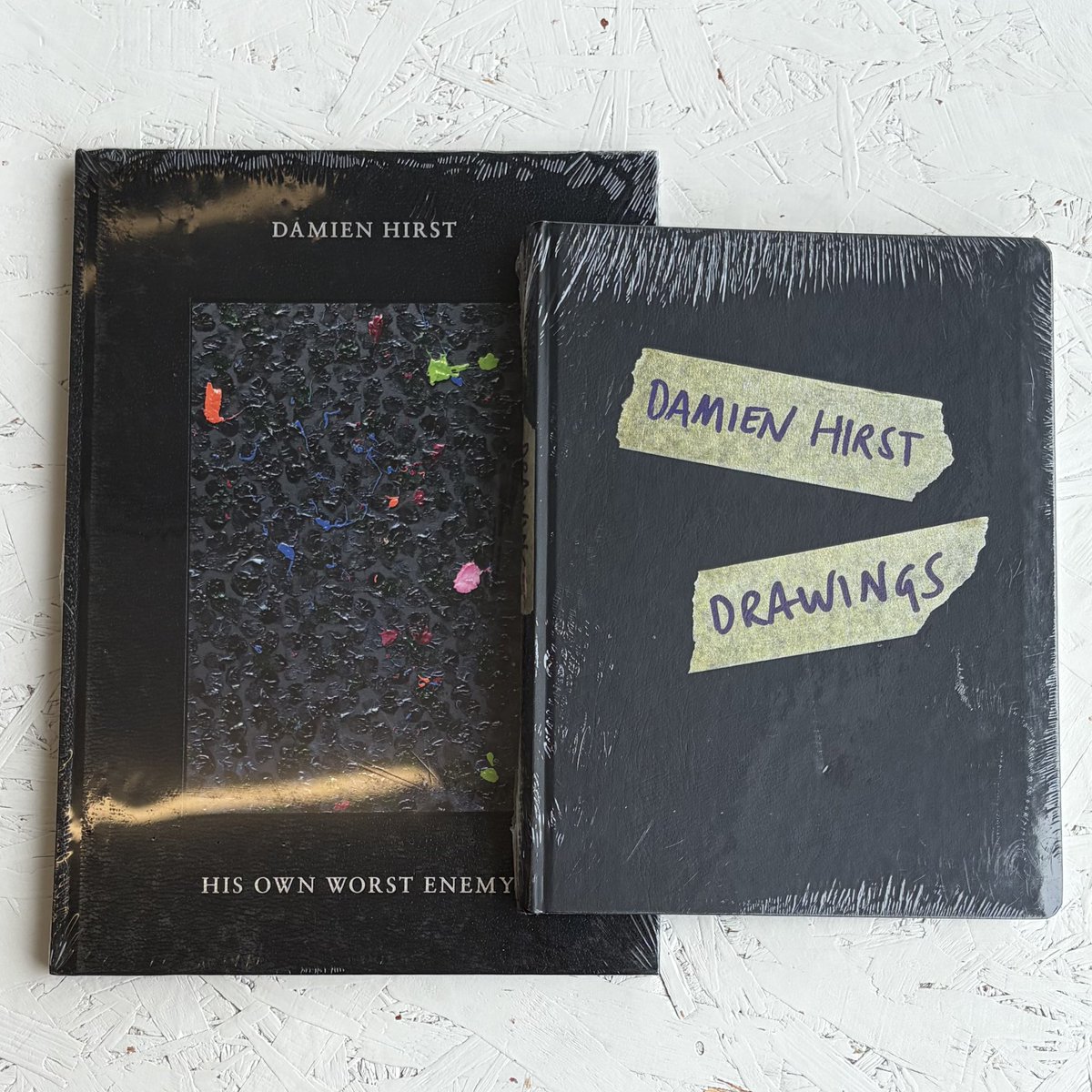 art_rectangle's tweet photo. 【YBA＆BEYOND 関連洋書】～9/6(日)まで
 
閉幕まで残り３週間となったYBA＆BEYOND展。
 
ベーコン、ハースト、ティルマンス、オピーなど。
すでに訪れた方にも、これから訪れる方にも、お勧めしたい洋書の数々をご用意。
 
展覧会期間中のみのお取り扱いです。
ぜひ店頭でご覧ください！ https://t.co/oyTlso8UZC