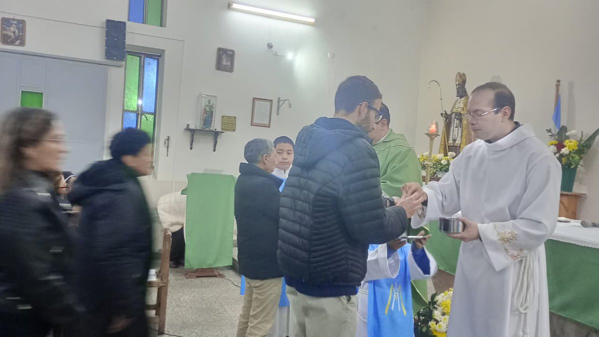 CapilladeSanN's tweet photo. Fiesta de la Asunción de la Virgen María. https://t.co/lBcMADTEcr