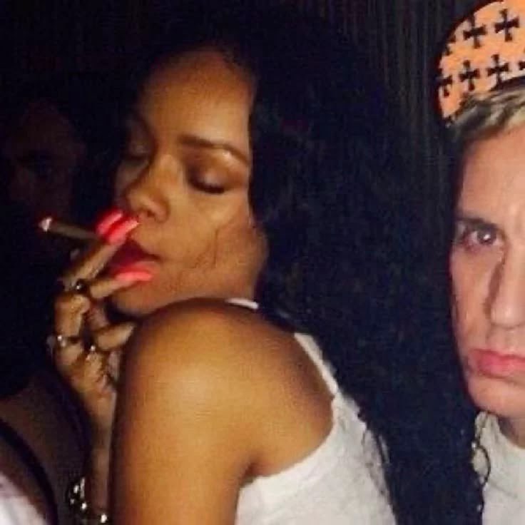 hautecnt's tweet photo. badgalriri https://t.co/PveaM5sweh