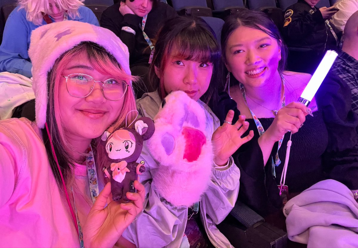 allychonky's tweet photo. Club Ironmouse!!

I had so much fun. I’m so happy I get to see her perform on the big screen 😭😭 https://t.co/l8ilu25IX6