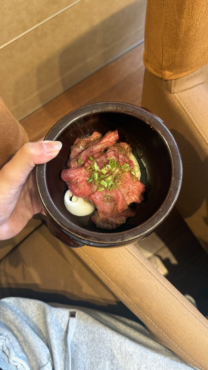 qwe165ed's tweet photo. ママちゃんHPBヾ^_^🌟
いつもありがとッ これからもよろしくッ
（昨日お祝いのお食事した時のコレめちゃ美味しかた時差、、笑） https://t.co/1reSj33NWX