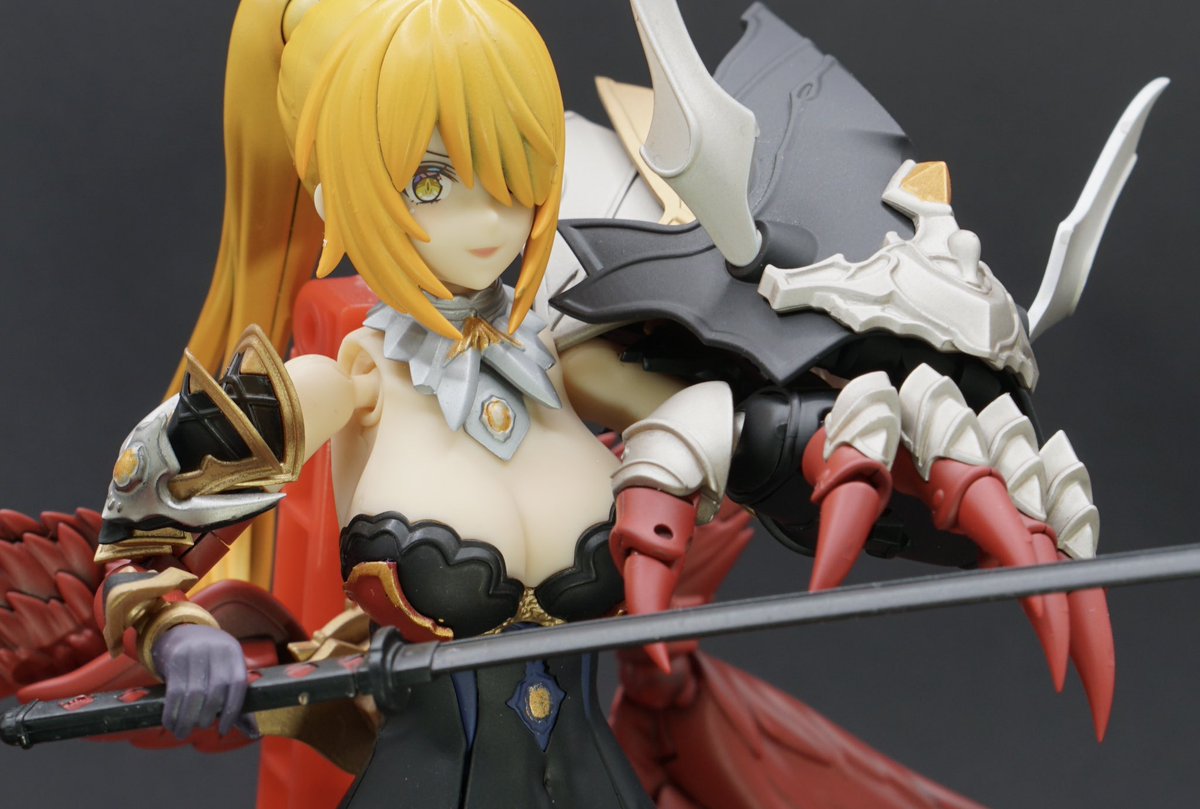 okashi_pla's tweet photo. レビィ完成しました！

アルカナコンすべりこみc⌒っﾟДﾟ)っ
刀を武器とする悪役っぽいディアーズです。

武器は長めの刀と、覇龍装の一つの片割れ。
左右が揃った時、真の力が開放されるらしい(永遠に未実装)

#アルカナディア https://t.co/SMRKmZ0l3H