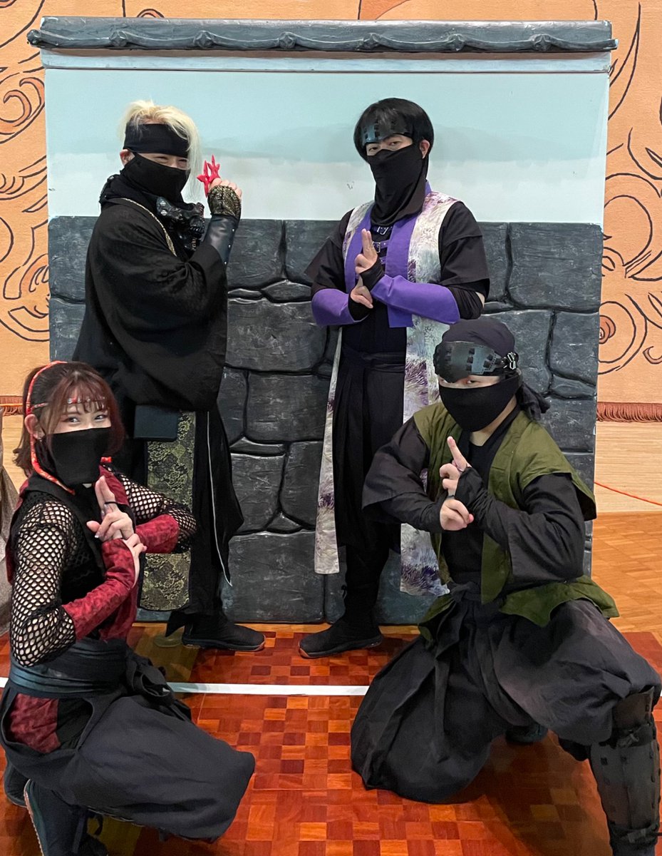 Ninjado_Japan's tweet photo. 本日は神戸の駅前
デゥオドーム、サンポルタ広場で
1時と2時30分に忍者ショーです。

お近くの方は是非お越しください。

#忍者　#忍者ショー　#忍者堂　#ninja #神戸 https://t.co/B1oY0VbnNw