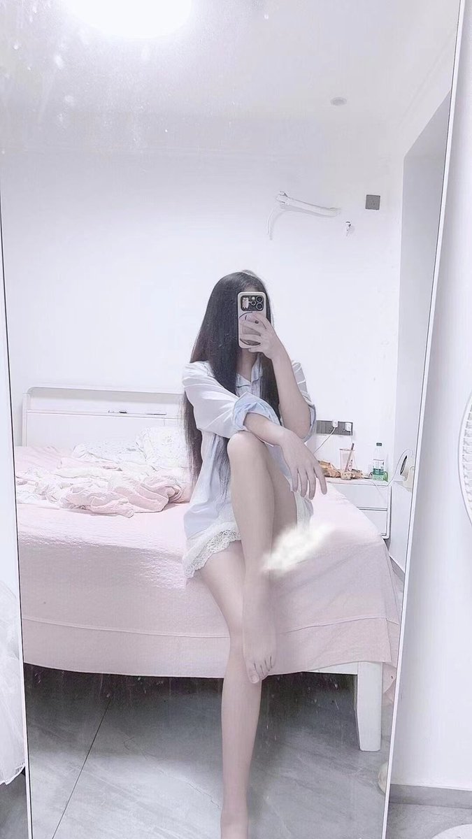 GGj2w4's tweet photo. 这样看也是个大美女！ 晚安😴睡觉睡觉！ 太闲了 #温州 https://t.co/bPFE4HH3tw