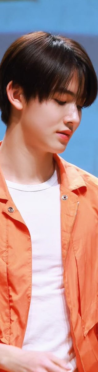 cortis_zip's tweet photo. that one guy who looks good in orange https://t.co/tnyhVseCvf