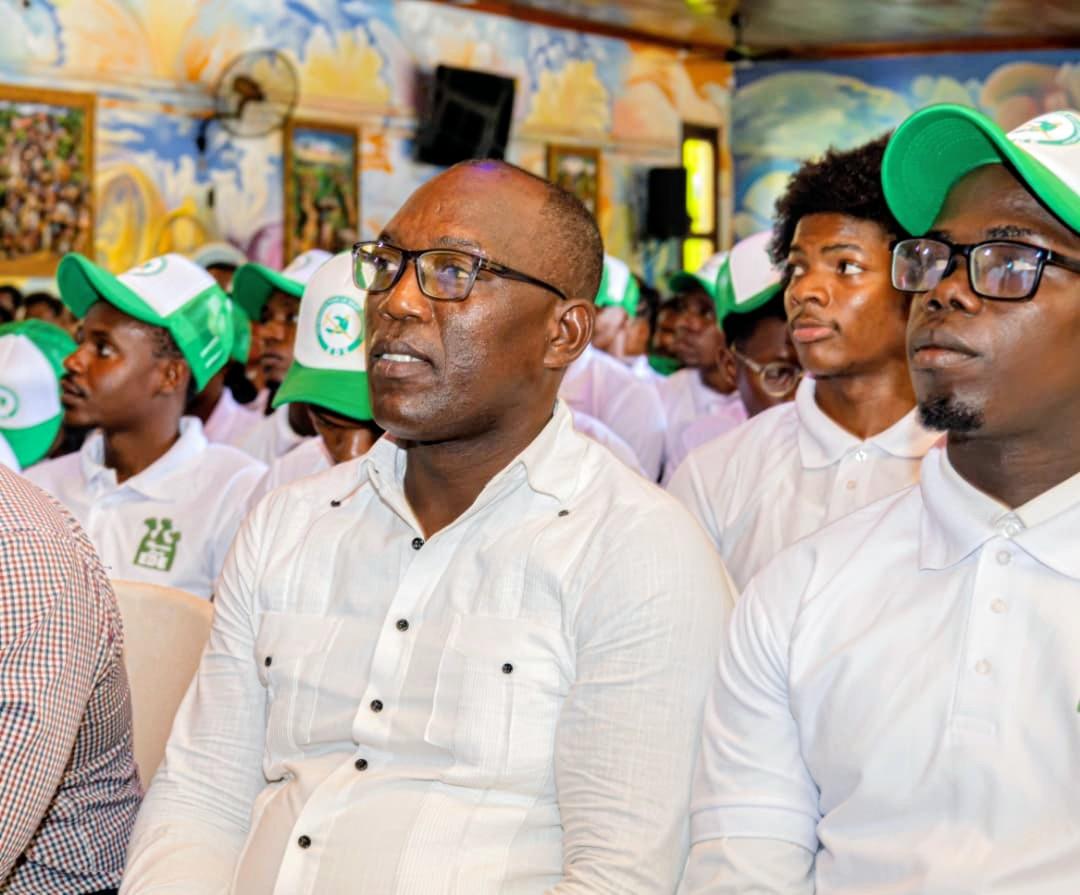 peterboyer09's tweet photo. La loyauté en politique est le fruit de la conviction et l'engagement exprime cette conviction par des actions.

Je m'engage dans l'objectif de construire une Haïti à la dimension de sa glorieuse histoire.💚
@edehaiti2021 https://t.co/vOPChIXvSA