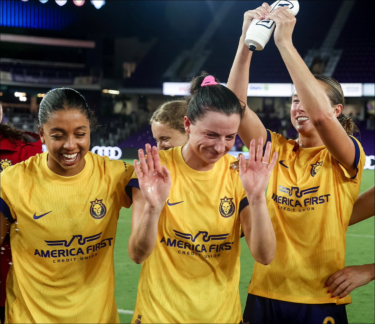 UtahRoyalsFC's tweet photo. Headed back to Utah with a W in hand 🤩 https://t.co/I0a2tfxAVr