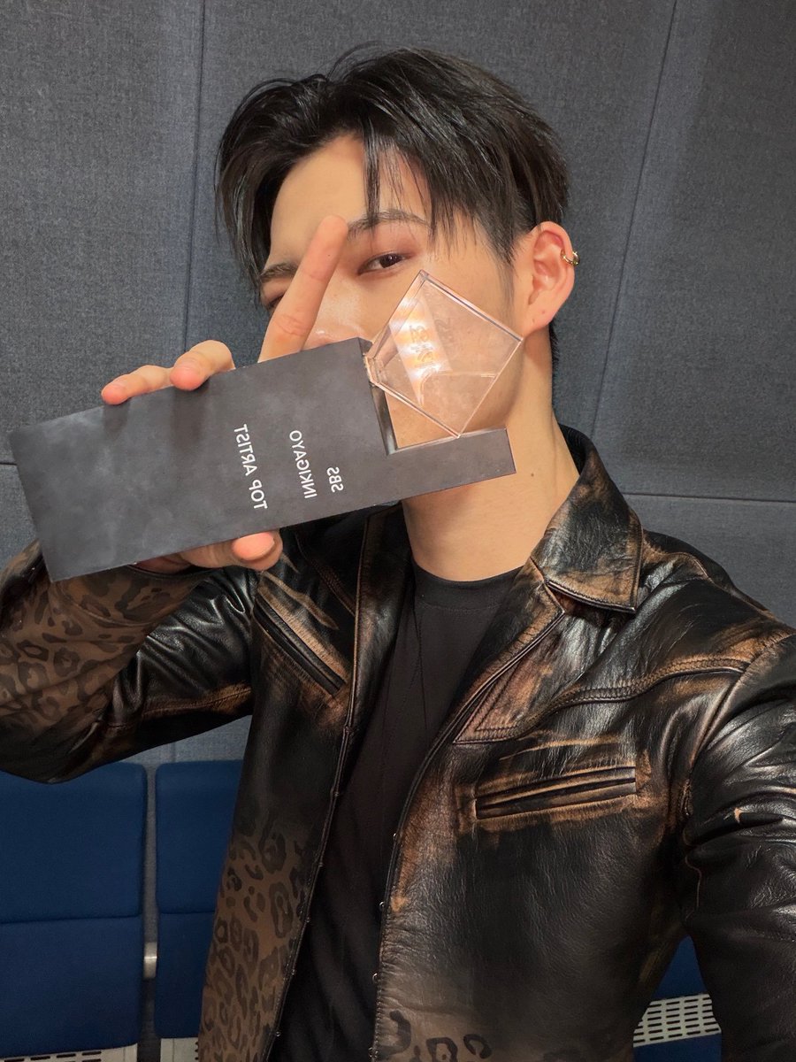 NISlMURA's tweet photo. This is probably the happiest I’ve ever felt ending a promotion since my debut. It still feels unreal, and all I can say is thank you. I’ll continue to repay your love through every performance and cherish each stage with all my heart. Thank you sincerely, ENGENEs. https://t.co/sQnObcjFEI