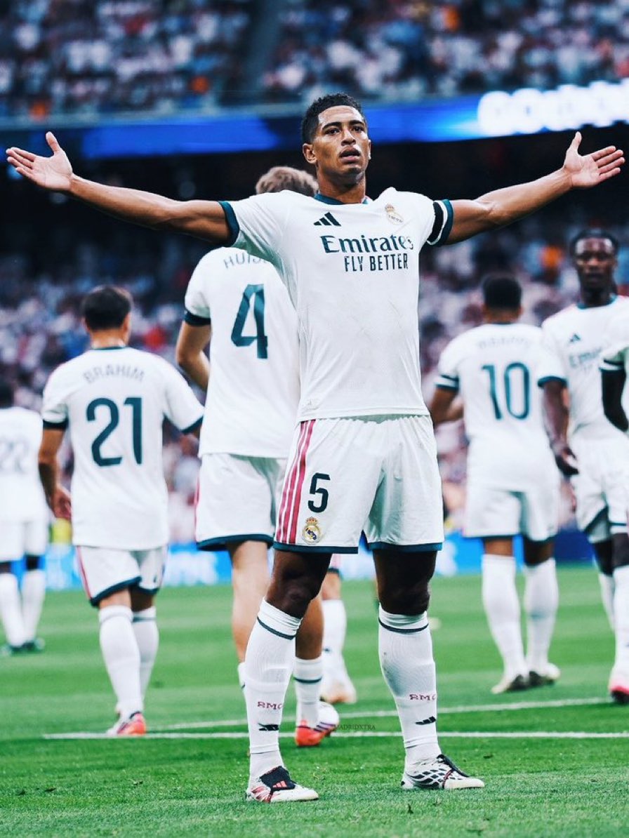 Madridismo_Vivo's tweet photo. JUDE BELLINGHAM 😍😍🤍 https://t.co/qxLAMn8fOu