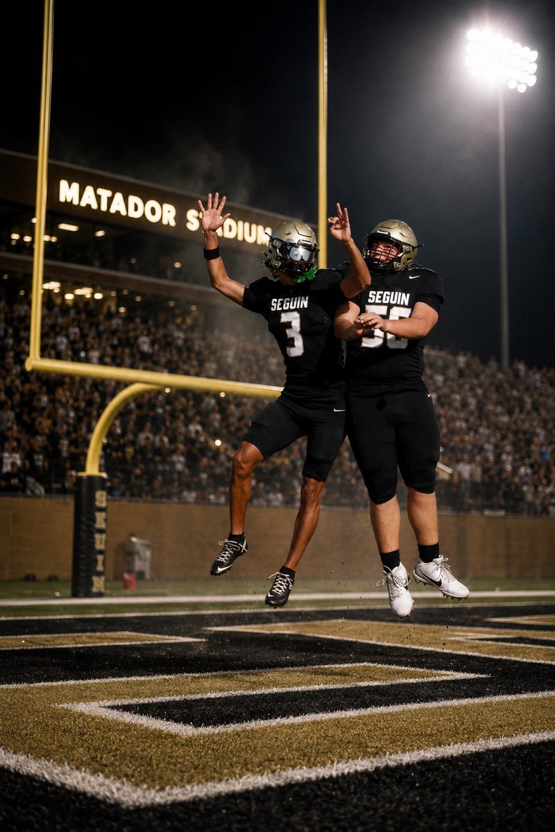 Landon_56D1's tweet photo. Friday night lights lets go!!!! https://t.co/eaMhiBgyl6