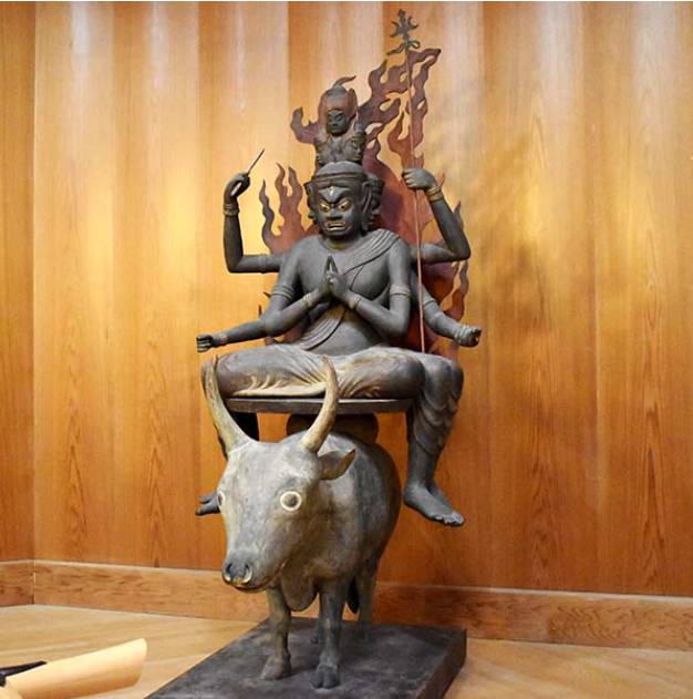 VinayaPitaka250's tweet photo. 醍醐寺の大威徳明王像の牛、いつみてもかわいいな https://t.co/4Z1RnrCu3v
