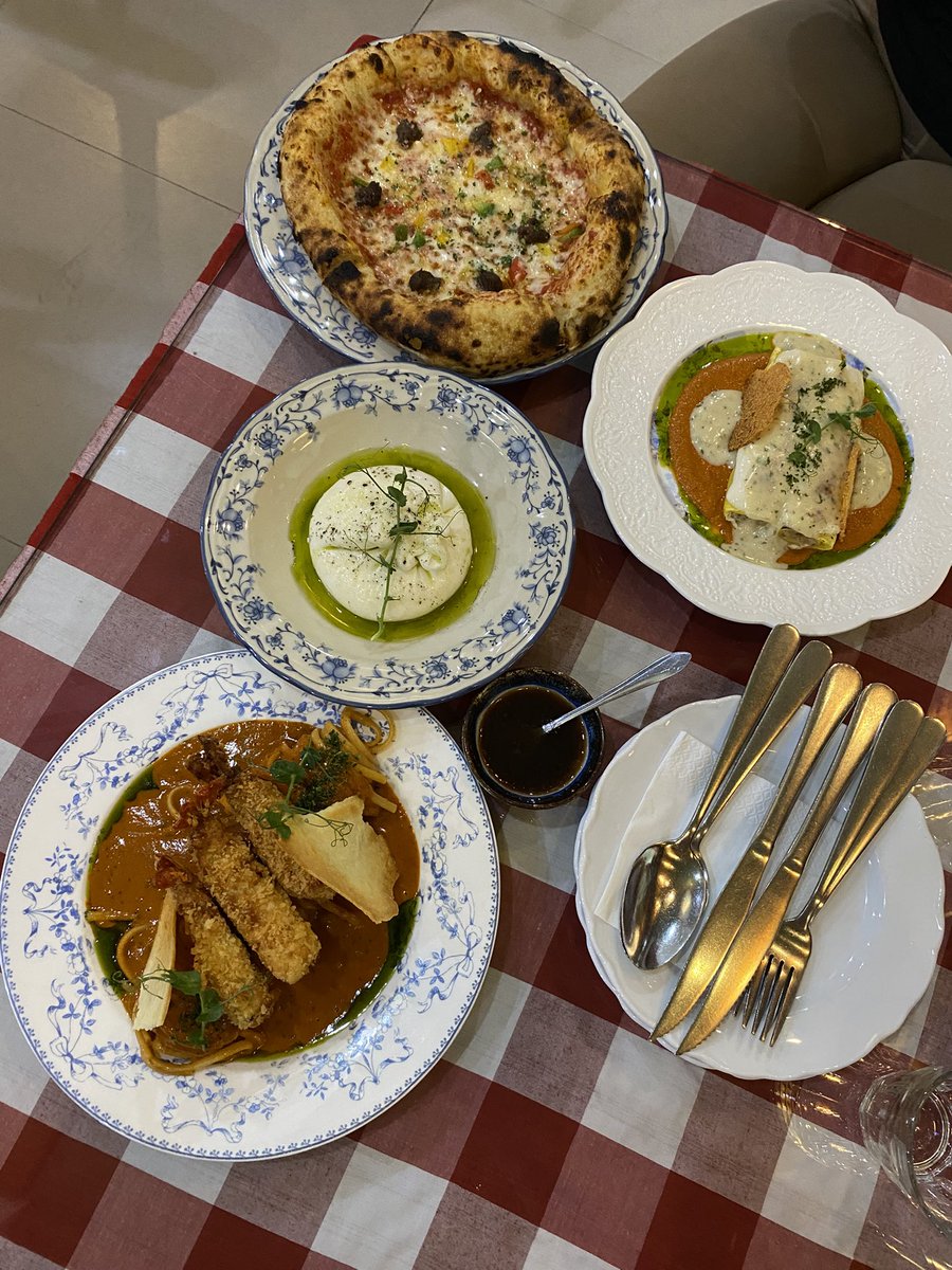 ogiehart's tweet photo. Best italian food di jateng. Osteria pizzané solo https://t.co/G0PYOOqfQ6