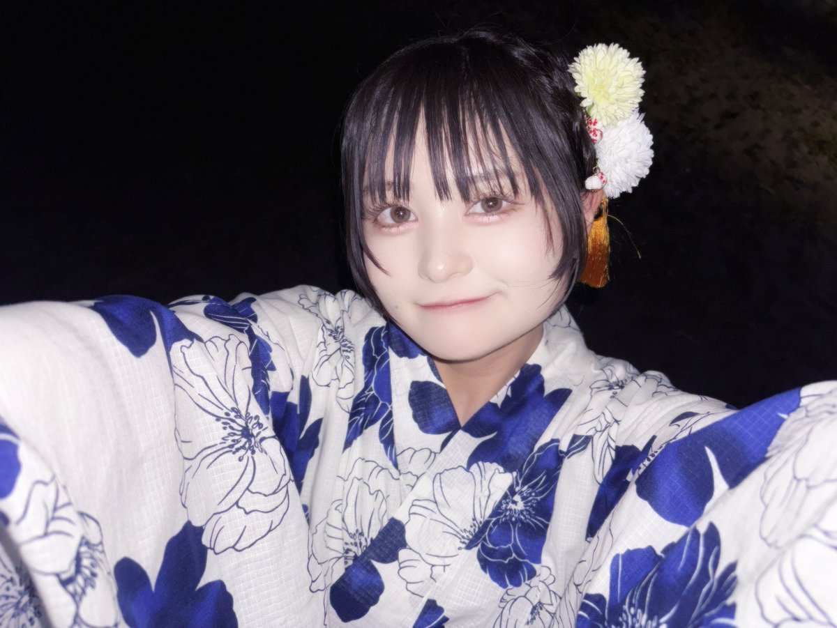 tachibana_mimi_'s tweet photo. 「夏、終わらないで。」 https://t.co/xK3Rw71tCu