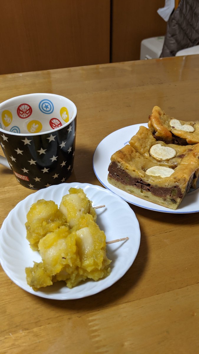 perpulins2's tweet photo. #朝ミオおたより
大神ミオ様、ミオファの皆様おはみぉーん
#食欲の秋と言えば
それはもうお芋さんですね
そのままを揚げて良し、焼いて良し、蒸して良し
もちろん加工してスイーツにするも良し
色々調理してきましたけど、品種も多くまだまだ色んな調理法がありそうで
ただ、食べ過ぎに注意せねばです https://t.co/s97oWnx40J