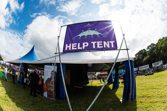 Creamfields's tweet photo. @changegrowlive are back in the fields - located across the campsite village with purple hi-vis jackets, they’re team will be offering free confidential advice. 

Say hi if you see them around! https://t.co/yuBU5AMnwo