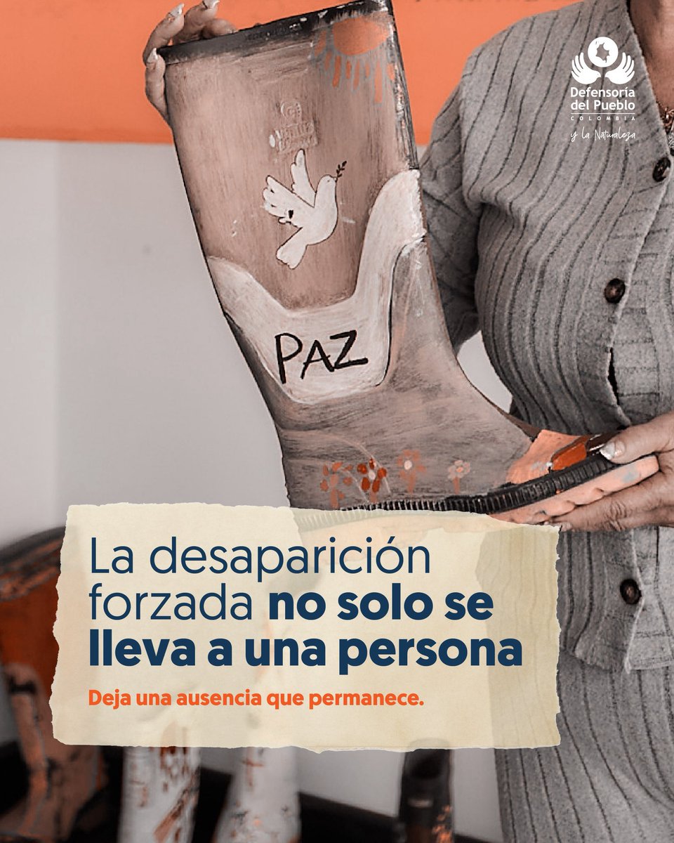 DefensoriaCol's tweet photo. 🫂🫀 ¡Buscar es un derecho! Según la @UBPDcolombia, con corte a 2026, el universo de personas desaparecidas en Colombia asciende a 137.000.

Más del 63 % de las personas buscadoras son mujeres. Además, una parte de quienes realizan esta labor superan los 60 años y enfrenta una difícil situación humanitaria, lo que destaca la importancia del relevo generacional para dar continuidad a los procesos de búsqueda. 🧵👇🏽