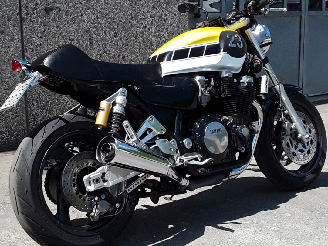CarlWunslow's tweet photo. Yamaha XJR 1200 SP  1997 — is a classic Japanese powerful road motorcycle (naked), which was released in 1997 https://t.co/lgaBriYkQf