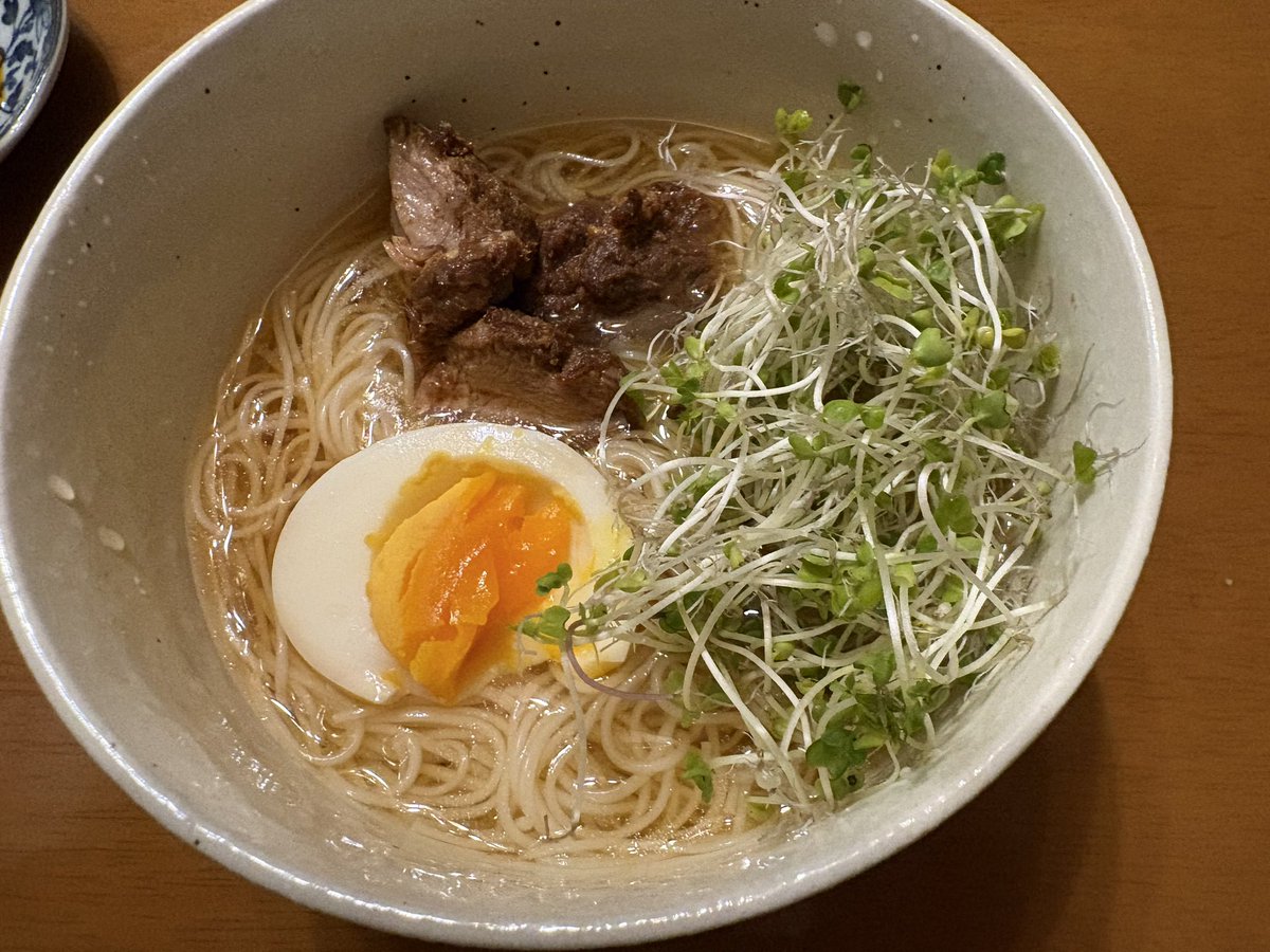 sawa_sora305's tweet photo. 変えられるのは、
自分と未来

変えられないのは、
あの人や、あの時

苦しいときほど
変えられないものに
力を使っているのかもしれません

「これからの自分」
何ができるか？が大切(^-^)

セラピールーム・ソラ
#涼しいのでにゅうめん https://t.co/MMjdzL6o91