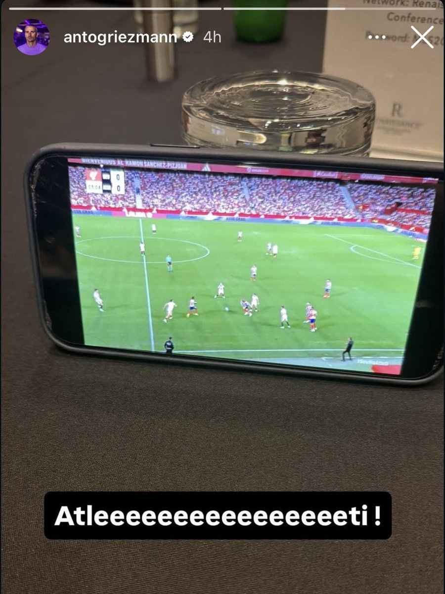 atletienglish's tweet photo. 🥹 @AntoGriezmann we love you ❤️🤍 https://t.co/o6Voz5Onvu