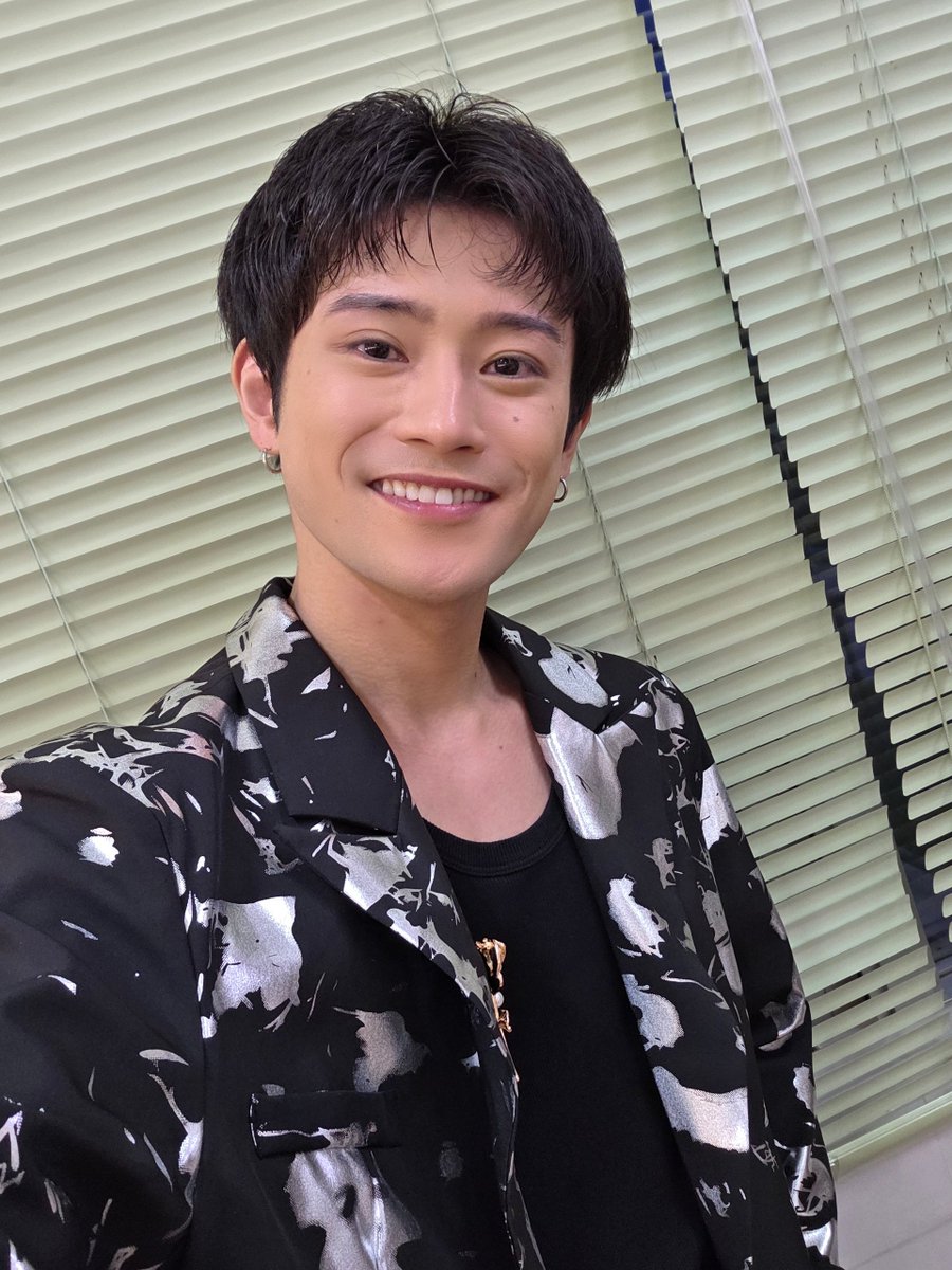 motohisa_0101's tweet photo. ご観劇ありがとうございました！
そして市民の皆さま、素敵な感動体験をありがとうございました。ご一緒出来て光栄でした。昨日の写真しか手元にあらずすみません！また皆さまにお会い出来るよう精進していきます。 https://t.co/VQrnLsnOVT