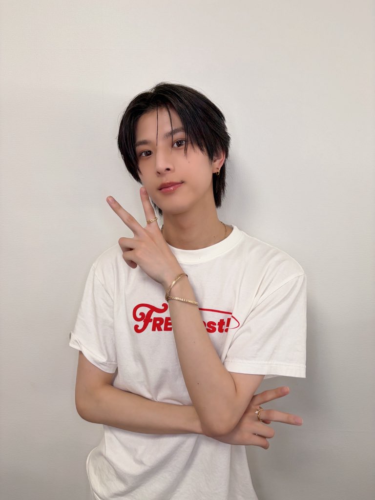 ICEx_official's tweet photo. ☀️FRESHest!! 福岡2日目☀️

＼ #ICEx  #阿久根温世 ❤️／

規格外イケメン！✨
2005.4.13 21歳

福岡2日間ありがとうございました！！

とにかく、福岡でCOOLerと一緒にライブが出来て嬉しかった！！

たくさんの思い出、幸せをありがとう！！

また戻ってきます！

またねん！

▼Instagram📷
https://t.co/FUs3sIWwGm

▼ICEx公式HP🧊
https://t.co/Oryxm49nrH

#FRESHest 
#ICEx #COOLer