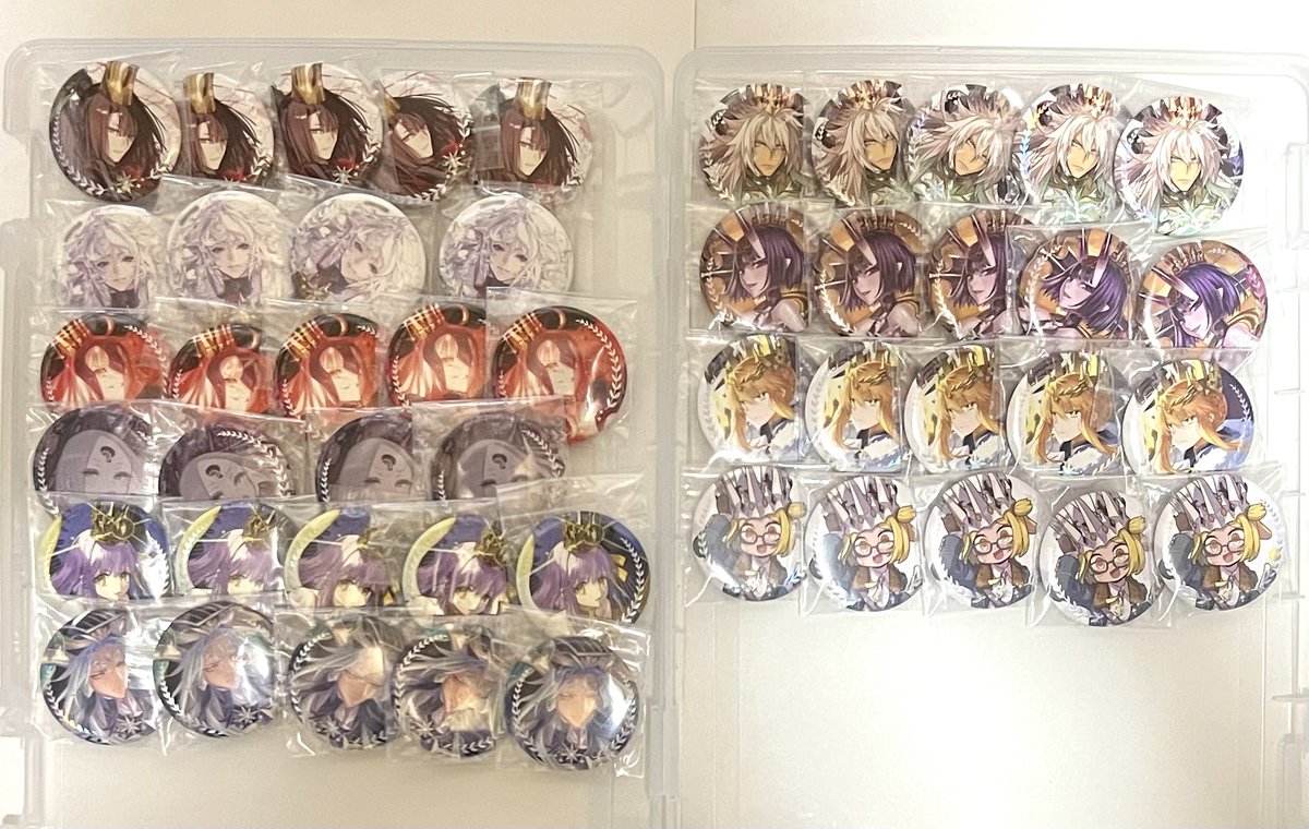 akisan_00's tweet photo. 【交換】FGO 星見の回廊 缶バッジ オーロラカード

譲→太公望、マーリン、ジャンヌオルタ、Sエレシュキガル、アビゲイル、BB、始皇帝、ジークフリート、酒呑童子、アルトリア、Sバニヤン

求→同種リリス

まとめてのお取引優先のため、
お返事遅れる場合がございます。
郵送での交換となります。 https://t.co/RMRXqDmUkZ
