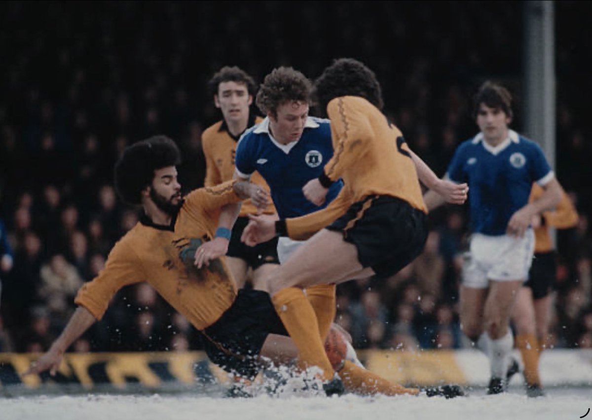 Theleaguemag tweet picture