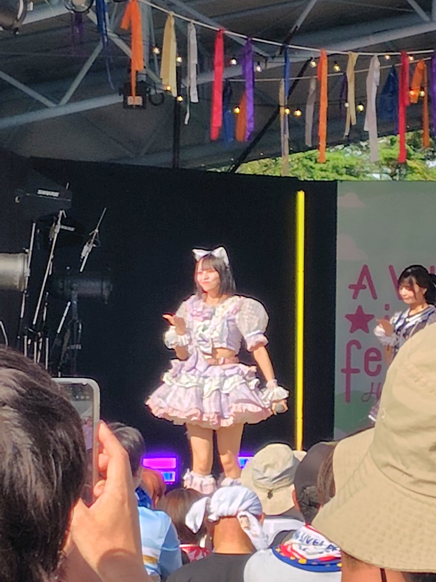 hysterictakuya's tweet photo. A Villa idol festival HOKKAIDO 2026の思い出。

#織莉叶 さん🤍(#Mooove! )

はじめましてでした！
お正月の東京遠征で参戦したアイドルフェスにMoooveさんまさかの不参加…
しばらく会えないかなと思ってたら北海道に来てくれたー！

北海道限定ビールのクラシックすすめたやつですw🍻 https://t.co/knSIq6qpyD
