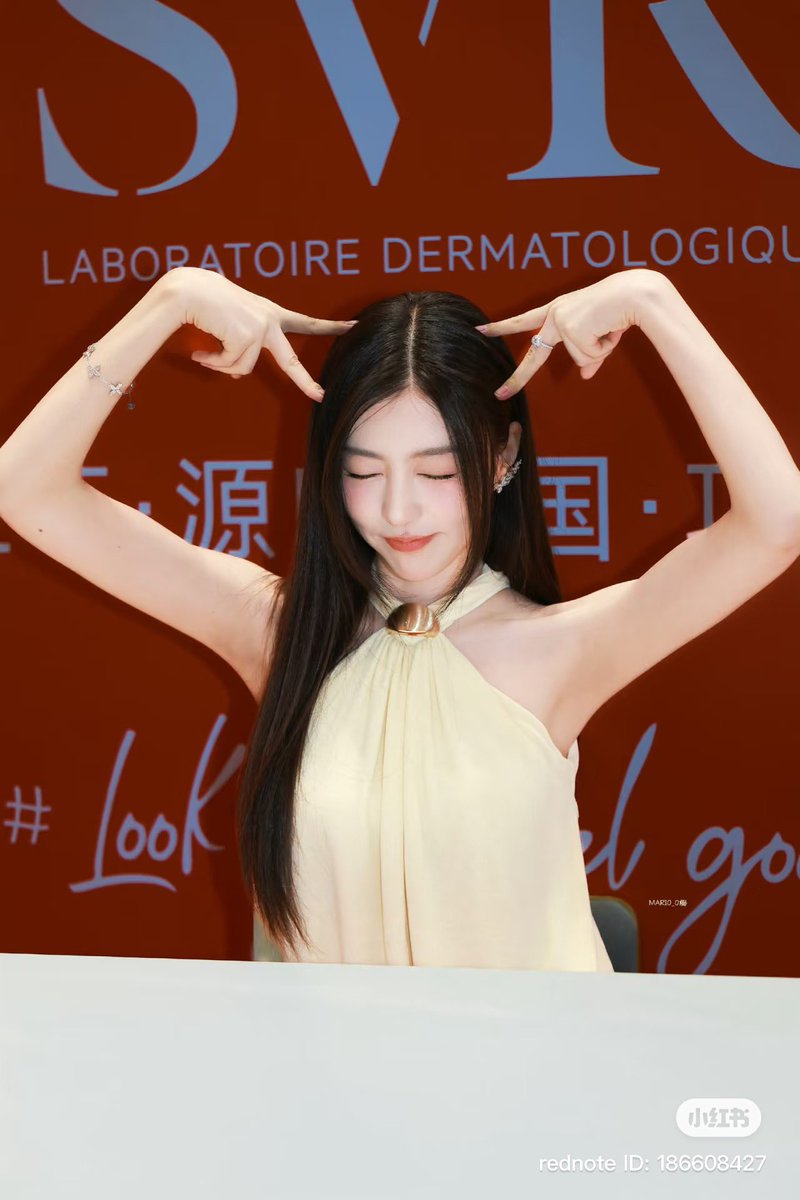 xuluyangs's tweet photo. she literally looks like a little fairy 🥹

#loveactuallys5
#liuzhoucp https://t.co/Ybr0MbNJnp
