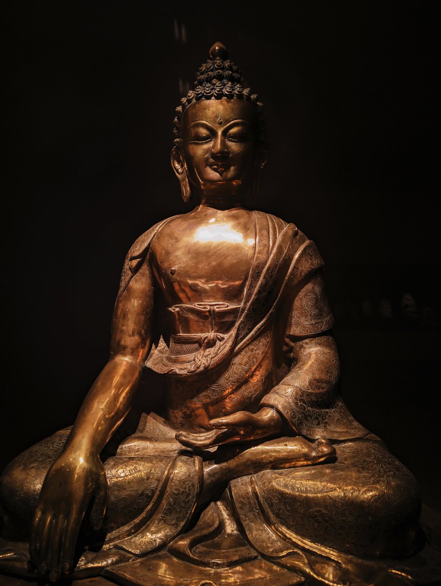 ShineChra's tweet photo. "National Museum Photography"
AGC9.1\ Samsung ISOCELL GN9\ SOOC
LUT 100grid\ KodachromeVelvia 6450

#ISOCELL #AGCCam #GcamPorts #SOOC #StraightOutOfCamera #ComputationalPhotography #พิพิธภัณฑสถานแห่งชาติพระนคร #เที่ยวกรุงเทพ #ภาพถ่ายด้วยมือถือ #FilmLook https://t.co/5HOi5xRpLy