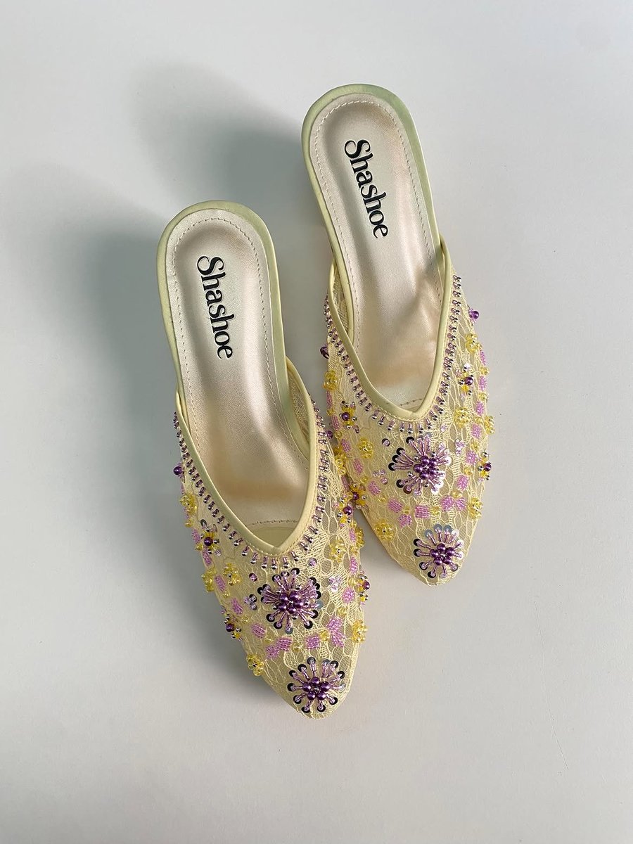964billion's tweet photo. JATUH CINTA SAMA STORE HEELS SATU INI💗 https://t.co/MJphoxDRX8